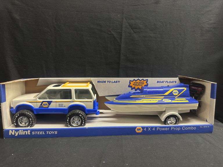 20M- TOY TRUCK AND BOAT image