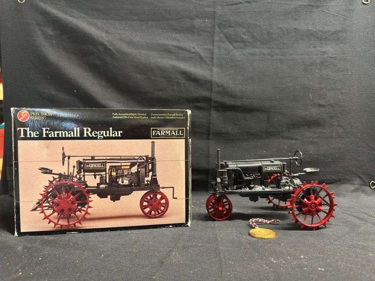 20M- THE FAMALL REGULAR TRACTOR image