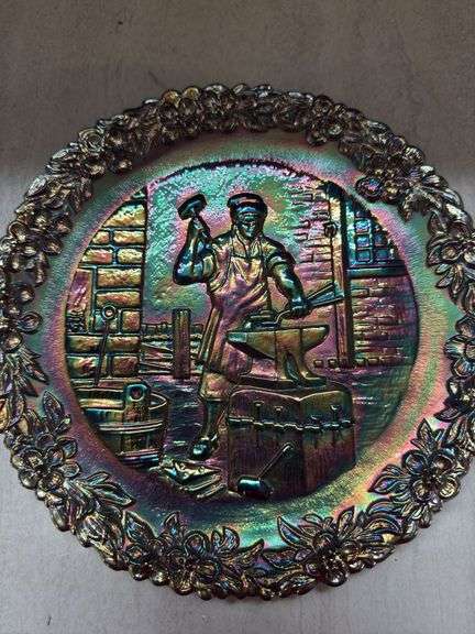 19T-FENTON CARNIVAL PLATE image