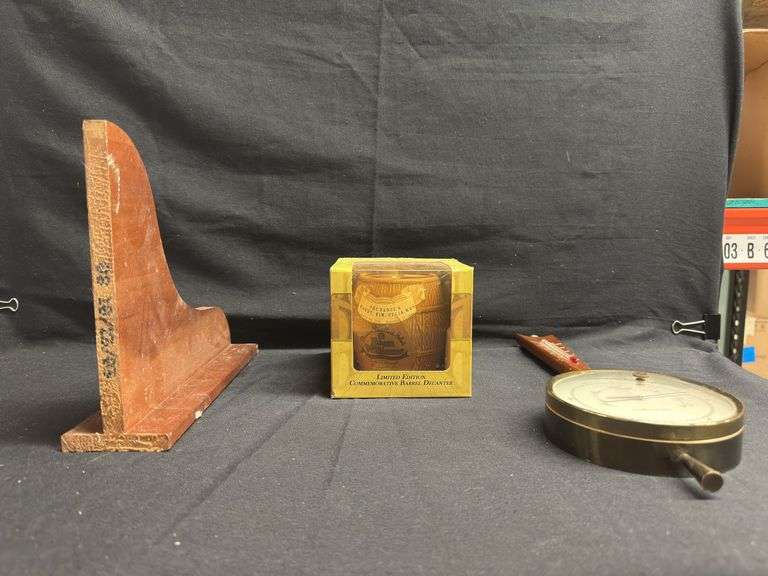 20M- DECANTER BARREL AND THERMOMETER image