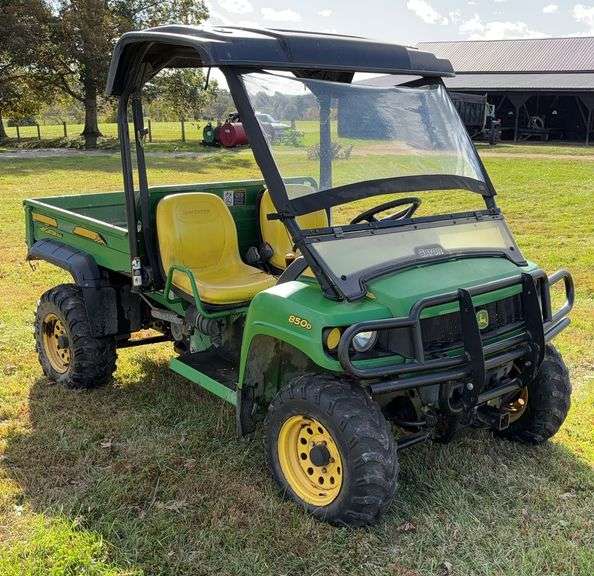 John Deere Gator 850D UTV image