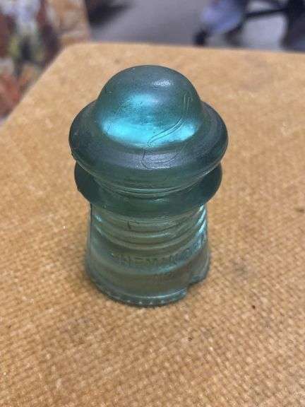 HEMMING GRAY #9 INSULATOR.  HAS A CHIP AT THE BOTTOM image