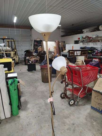 FLOOR LAMP image