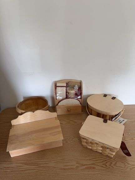 Assorted Home Trends Wooden Baskets and Bathroom Accessory Set