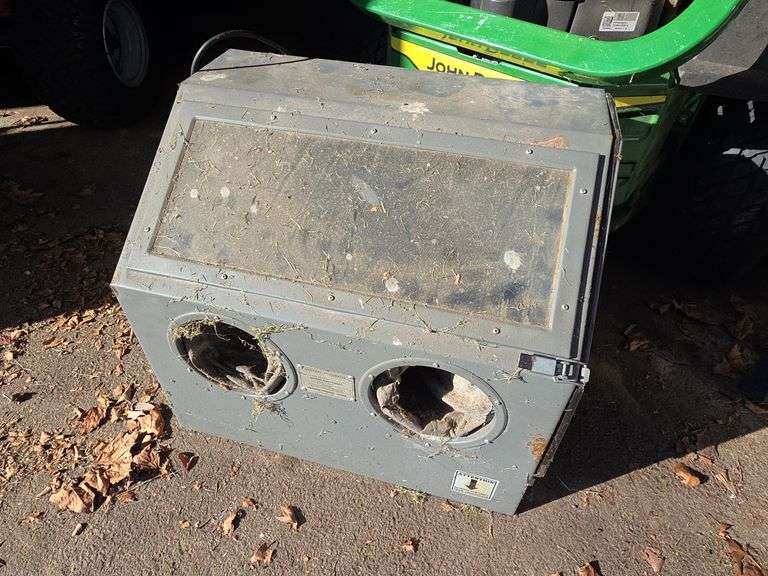 Central Pneumatic Abrasive Blast Cabinet