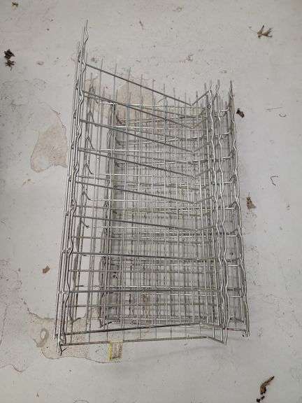 Various metal wire pieces image