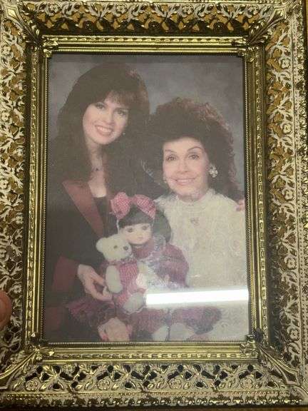 MARIE OSMOND AND ANNETTE FUNICHELLO PICTURE AND CERTIFICATE OF AUTHEN.. image