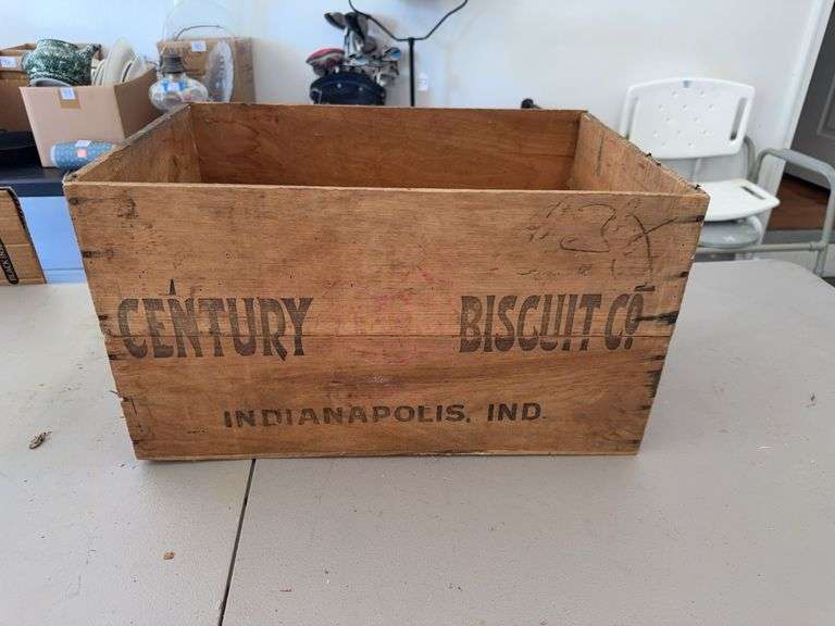 Century Biscuit Co. Wood Box - Indianapolis, Ind. image