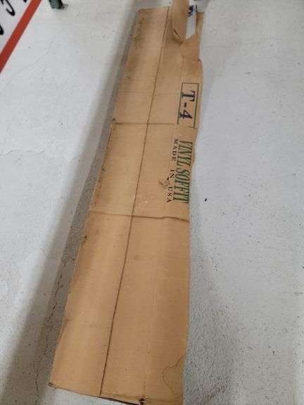 Vinyl Soffit T-4 with Ga-Bond Laminators Panels image