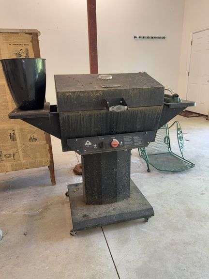 The Holland Grill Gas Grill image