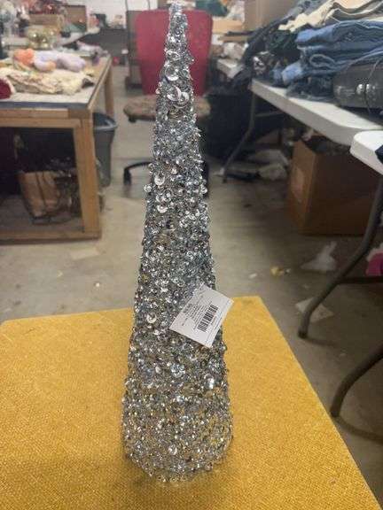 18 X 5 SILVER DECO TREE image
