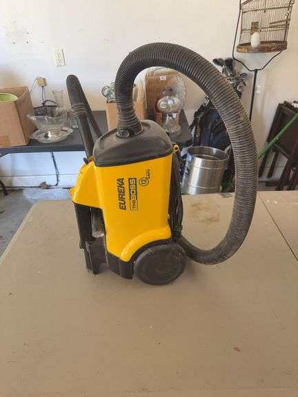 Eureka The Boss 12 Amps Yellow Vacuum image