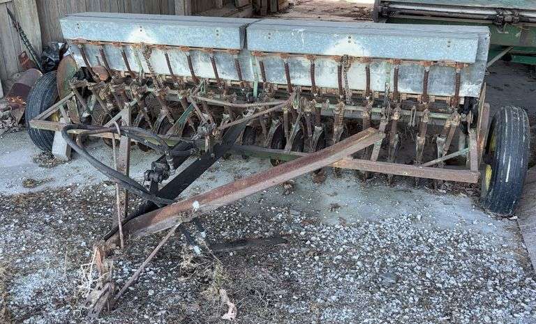 John Deere Grain Drill Planter image