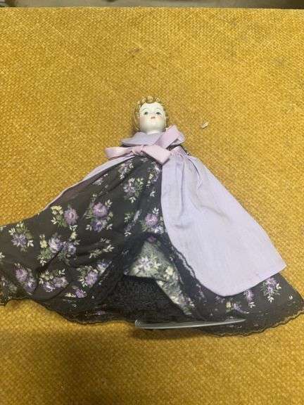 PORCELAIN DOLL image