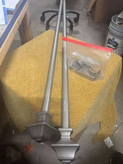 METAL CURTAIN ROD AND HOLDERS image