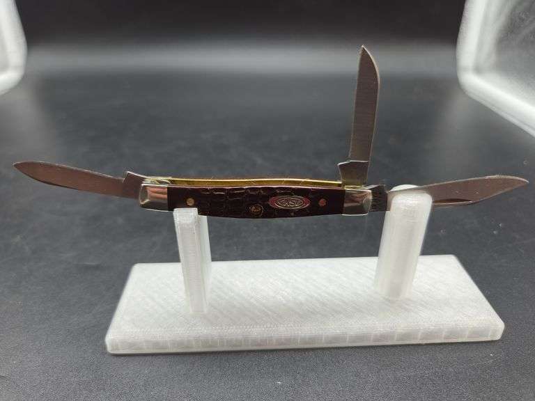 Case XX Brown Pocket Knife with Three Blades image