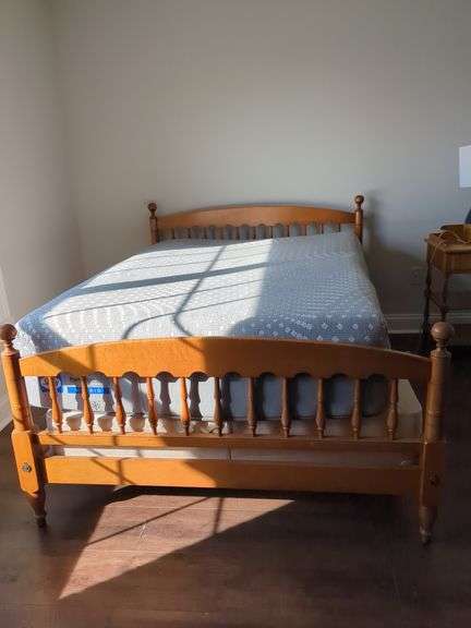 Full Size Sealy Posturepedic Hybrid Bed image