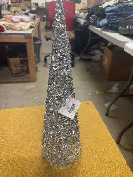 18 X 5 SILVER DECO TREE image
