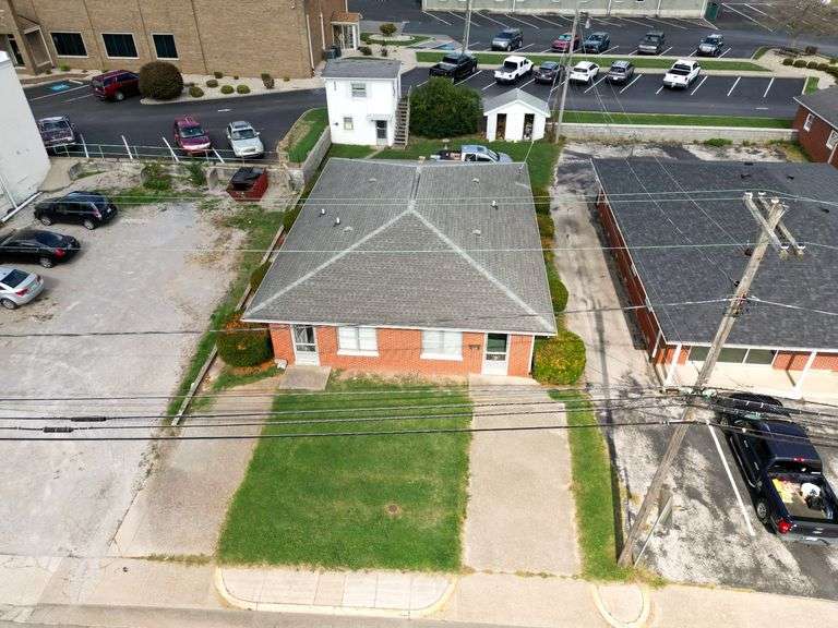 Ruth Patrick House with Lot at Absolute Online Auction