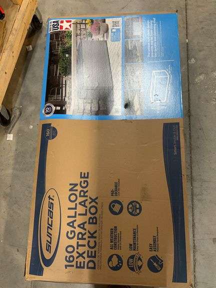 Suncast 160 Gallon Extra Large Deck Box