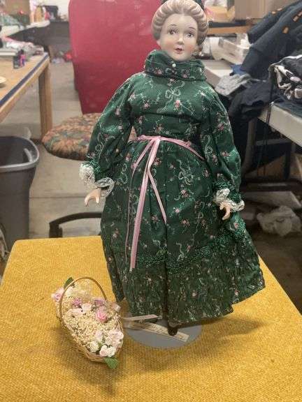 VINTAGE PORCELAIN DOL image