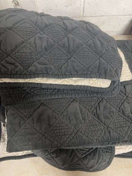 NUMEROUS COUCH SEAT COVERS image