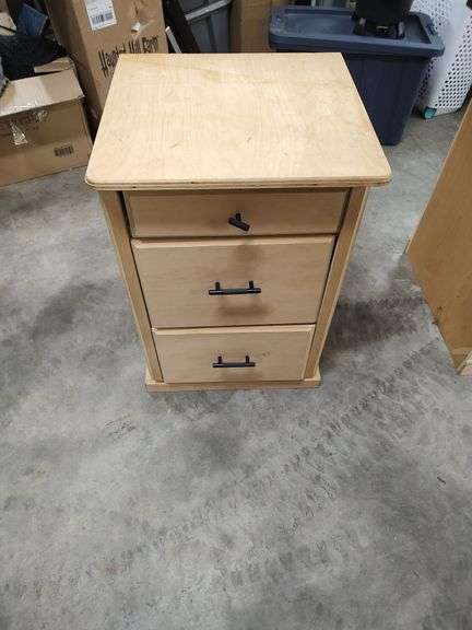 3 DRAWER CHEST - 21X20X31 image