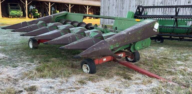 John Deere 643 Corn Head with Kory 6872 Transport image