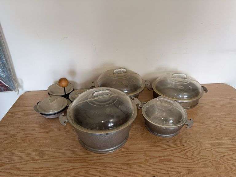 Selection of Cookware with Lids