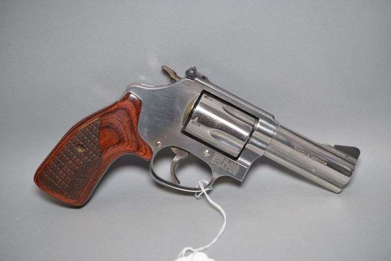 Smith & Wesson Model 60-15 Stainless .357 Magnum Revolver, image