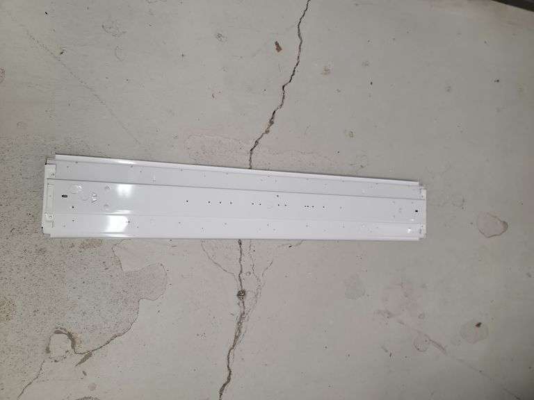 Lithonia Lighting FML 30840 HSG LED Luminaire image