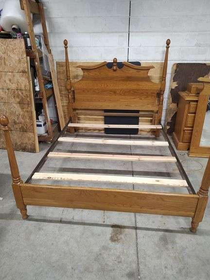 OAK QUEEN/FULL SIZE BED - HEADBOARD AND FOOTBOARD WITH RAILS AND SLATS image
