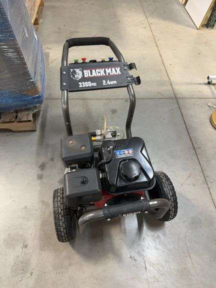 Black Max 3300 PSI 2.4 GPM Pressure Washer