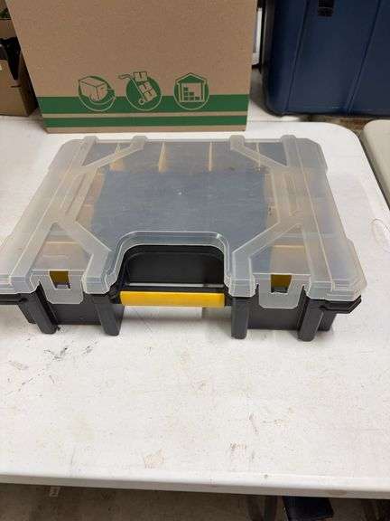 STORAGE CONTAINER W/ REMOVABLE COMPARTMENTS image