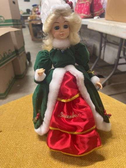 DECEMBER CHRISTMAS DOLL.  WINDUP MUSIC.  COLLECTABLE ADDITION image