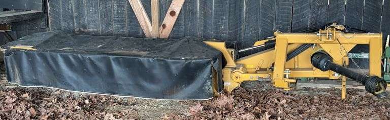 Vermeer 6040 Disc Mower image