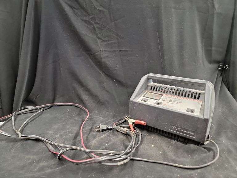 Schumacher Signature Series Battery Charger image