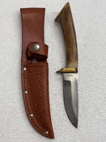 Carrier Hunting Knife with Leather Sheath image
