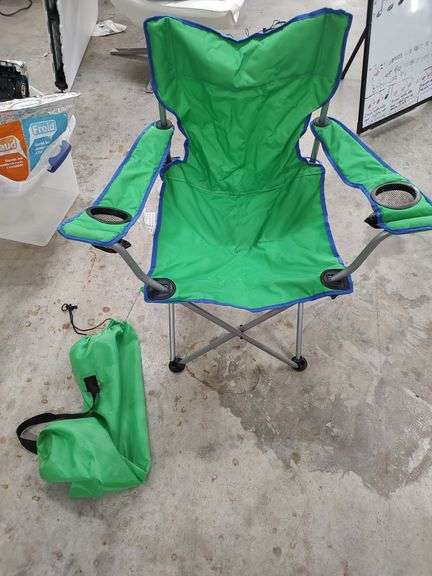 CAMPING CHAIR WITH CUP HOLDERS image