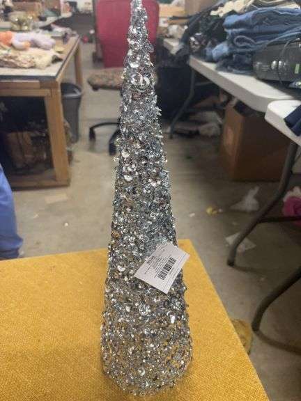18 X 5 SILVER DECO TREE image