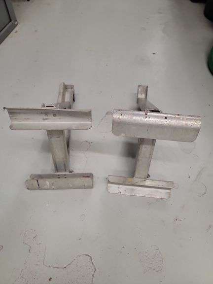 Pair of Ladder jacks image