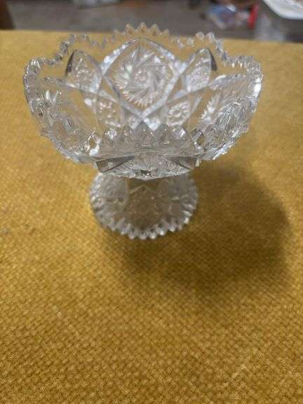 SMALL CRYSTAL CUT GLASS BOWL image