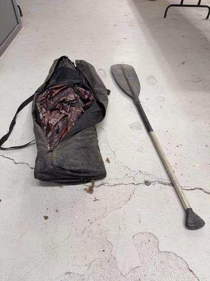 Camo Duck Blind and Paddle image