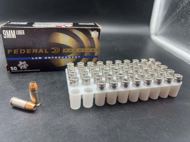 Federal Premium Law Enforcement 9MM Luger 124 Grain Ammunition image