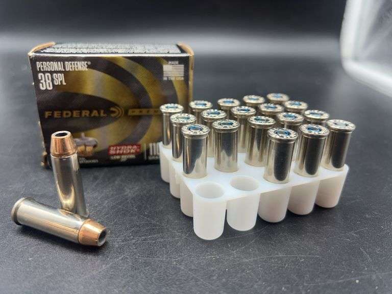 Federal Premium Personal Defense 38 SPL 110 Grain Hydra-Shok JHP Ammunition - 20 Rounds image