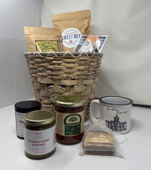 Lindsey Wilson Basket image