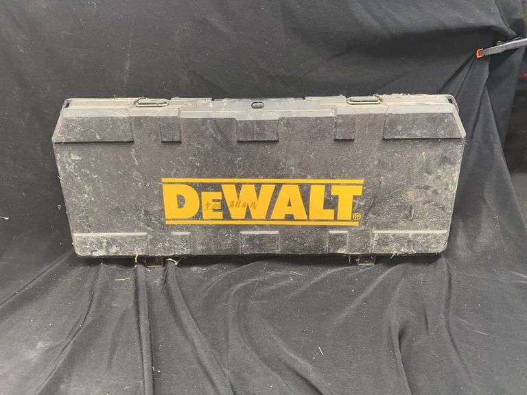 DeWalt Reciprocating Saw with Blades in Case image