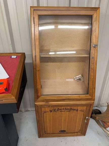 W.R. Case & Sons Cutlery Co. Display Cabinet image