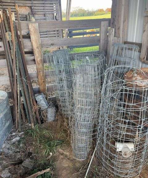 Wire and T-post image