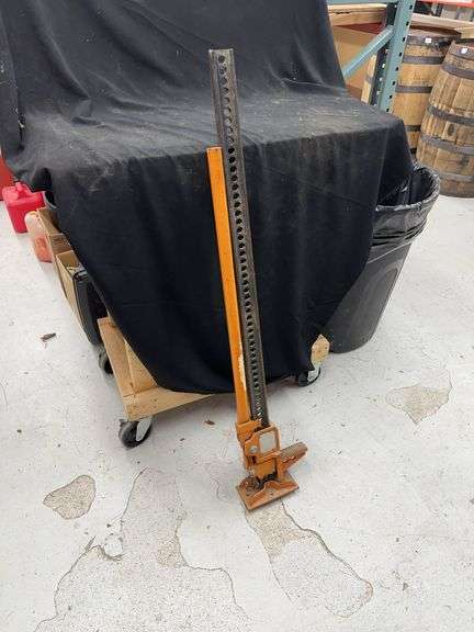 Orange 48" Farm Jack image